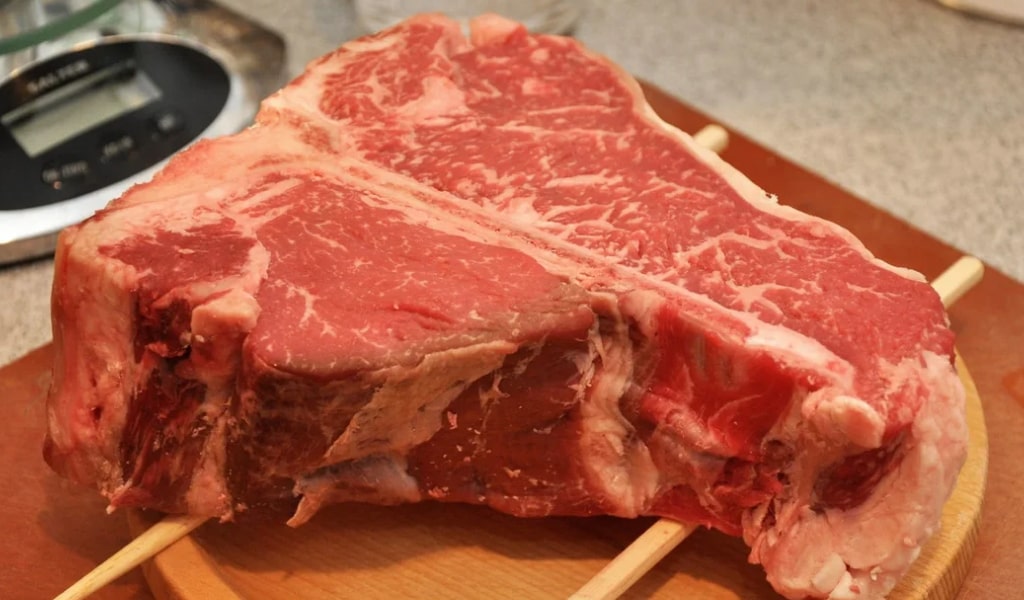 Как приготовить традиционный Флорентийский стейк? Как приготовить традиционный Флорентийский стейк?