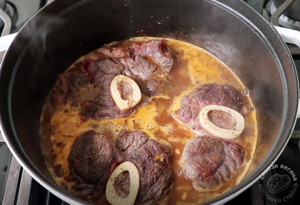 Італійська тушкована яловичина з картоплею рецепт